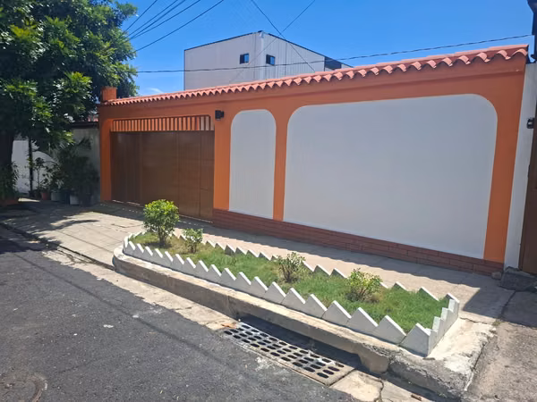 ¡UBICACIÓN ESTRATÉGICA Y ALTA PLUSVALÍA EN ANTIGUO CUSCATLÁN!