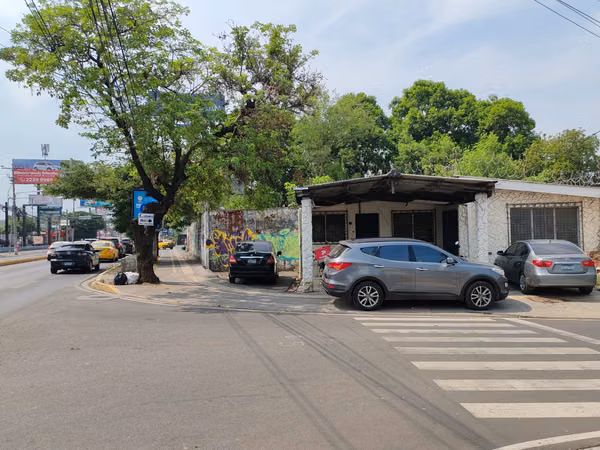 AV. ROOSEVELT, SAN MIGUEL, LOCAL EN ALQUILER