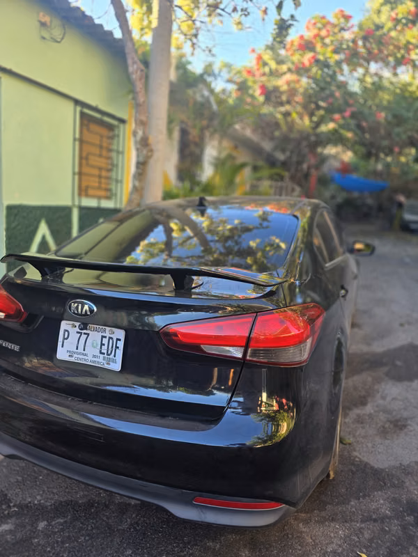 VENDO KIA FORTE 2017