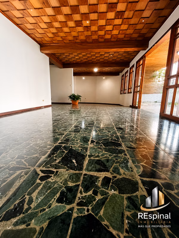 Casa ESCALON 600 m2 (uso oficina en general )