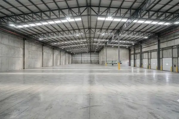 Bodega en alquiler en construcción Lourdes