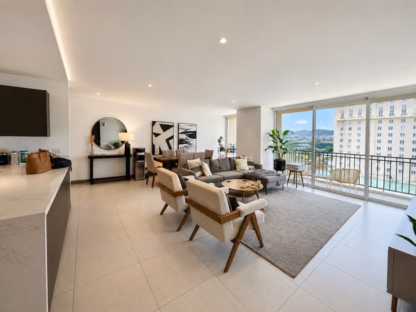SALE OR RENT 3 BEDROOM APARTMENT WITH TERRACE FOREST TOWERS, SAN BENITO