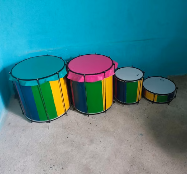 Batucada con accesorios
