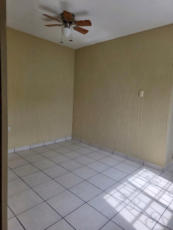 HOUSE FOR RENT, IMMEDIATE TO FUTURE TOWER, WORD TRADE CENTER