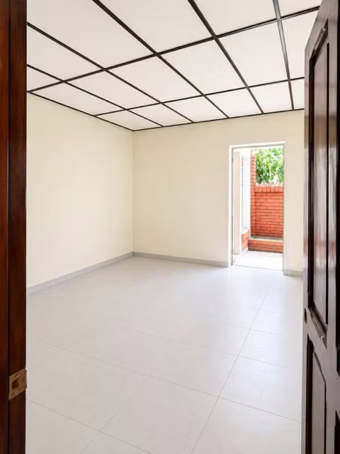 PREMIUM CORPORATE LOCATION IN RENT - 124; ROUND AREA OF THE LUCEIRO