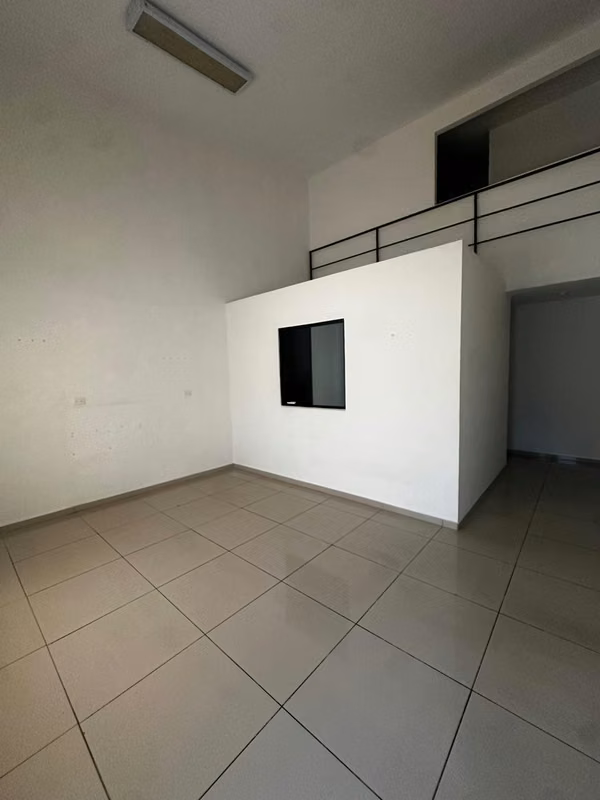 STUDIO TYPE LOFT FOR RENT - 124; COLONY STEP