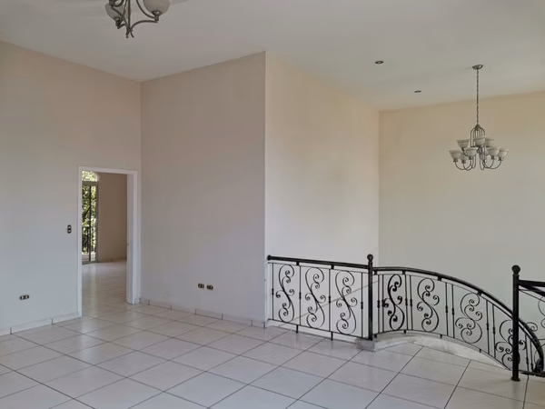 Large house for rent in Forests of Santa Teresa.