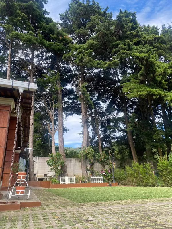 SE ALQUILA CASA APANECA RESIDENCIAL PRIVADO, AMUEBLADA