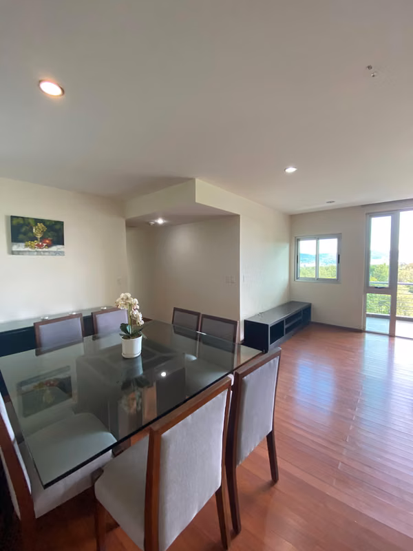 SE ALQUILA APARTAMENTO TERRA ALTA, ESCALÓN, AMUEBLADO Tiene 168 m²
