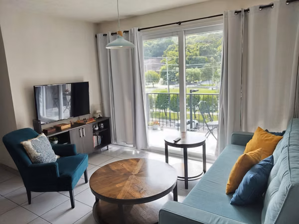 ALQUILER DE APARTAMENTO EN VISTA TOWER
