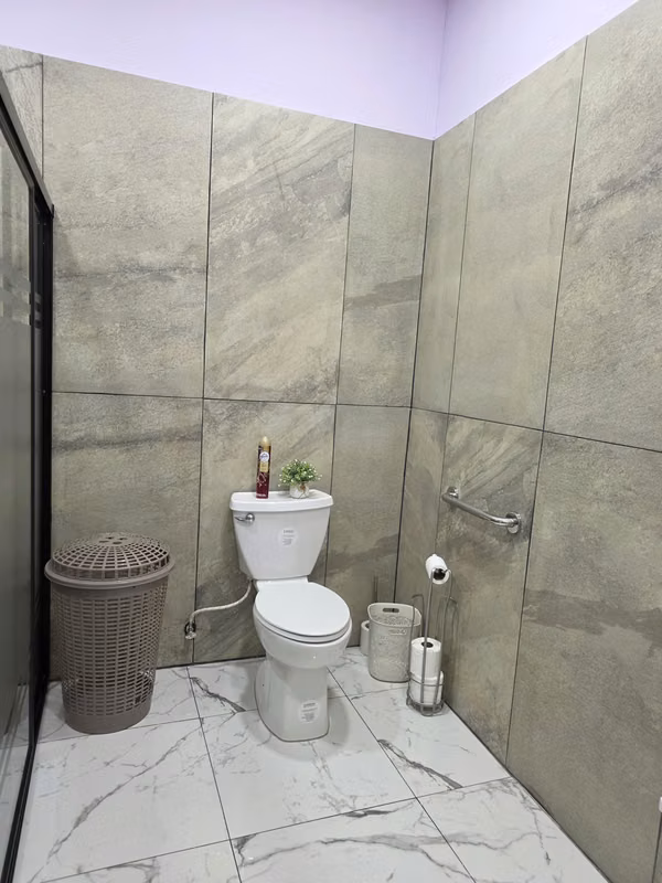 Hermosa Casa con finos acabados en venta en Quezaltepeque, La Libertad.
