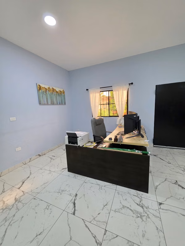 Hermosa Casa con finos acabados en venta en Quezaltepeque, La Libertad.