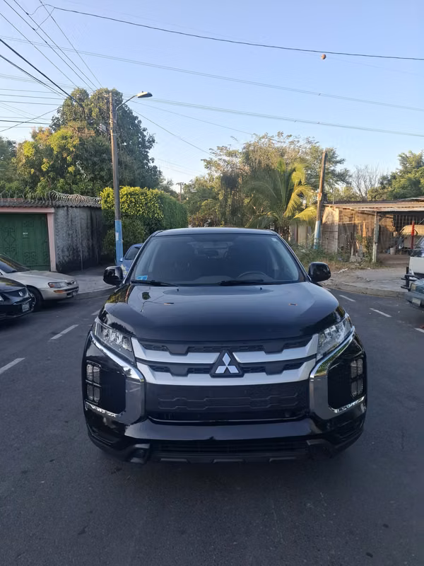 Mitsubishi Outlander Sport 4x4 2020 (29k de millas reales)