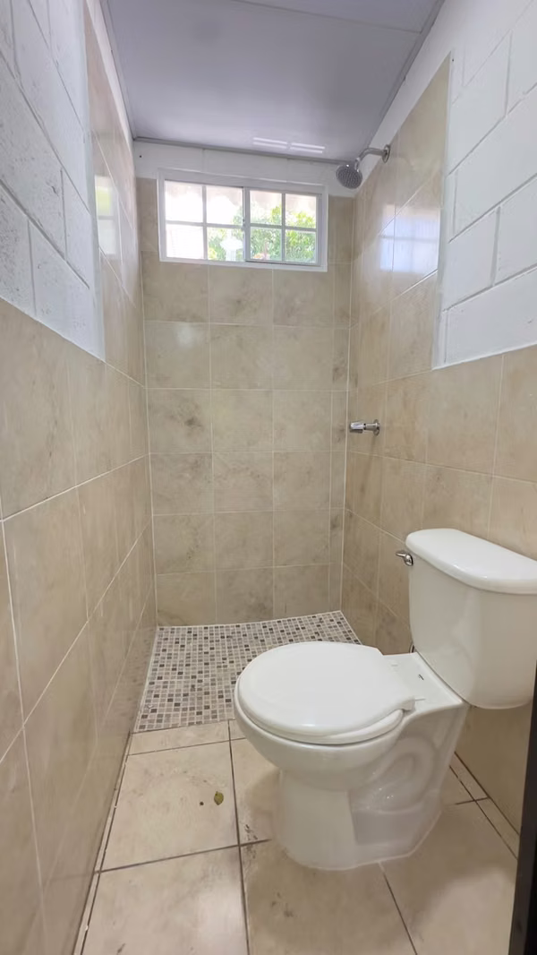APOPA VENDO CASA DE PASAJE, SANTA TERESA DE LAS FLORES TODA REMODELADA