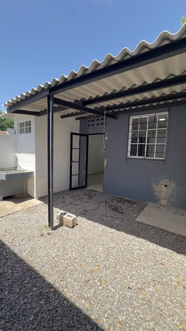 APOPA VENDO CASA DE PASAJE, SANTA TERESA DE LAS FLORES TODA REMODELADA