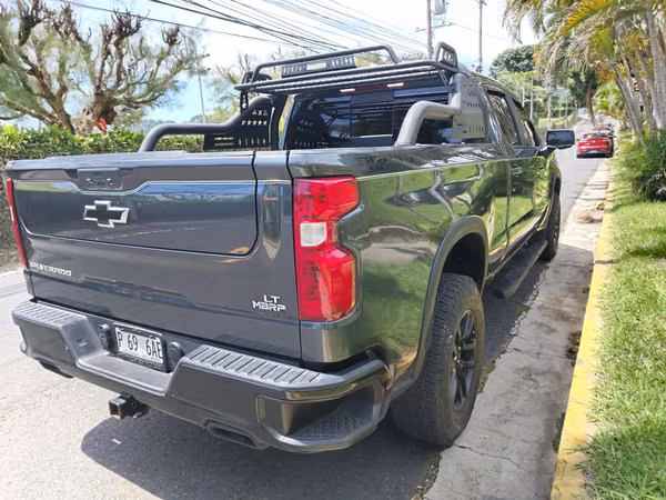 Chevrolet Silverado 2021