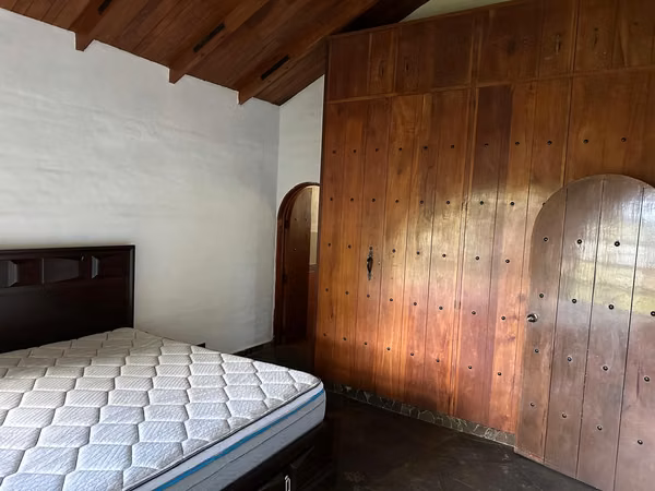 QUINTA STA TECLA $1,500 Privado pero afuera de la ciudad