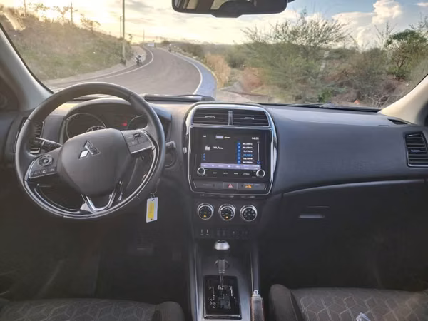 Mitsubishi outlander sport 2021 edicion Black