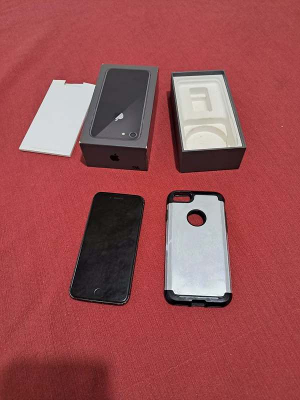 iPhone 8 of 64 GB - Excellent condition