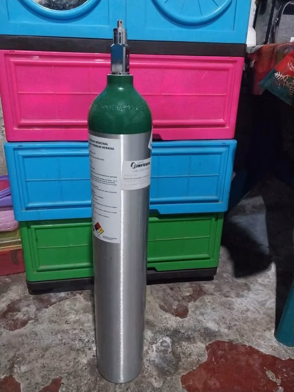 Medical Oxygen Cylinder (ME / Used size)
