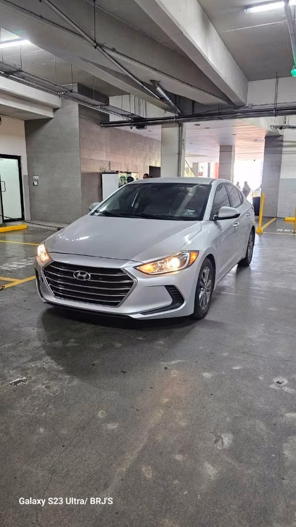HYUNDAI ELANTRA 2018