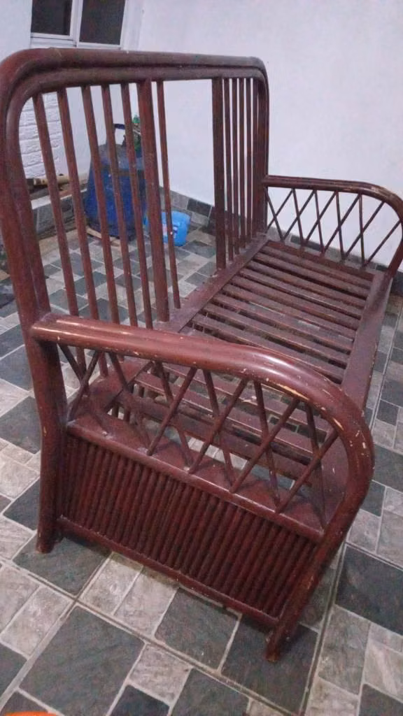 Sillón de madera