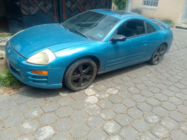 En venta Deportivo Standar Mitsubishi Eclipse Año 2003 Motor Económico 4 cilindros