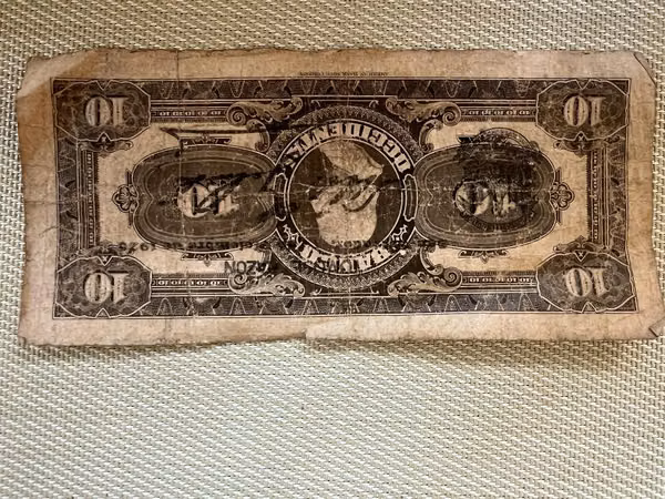 Vendo mi colección de billetes de El Salvador
