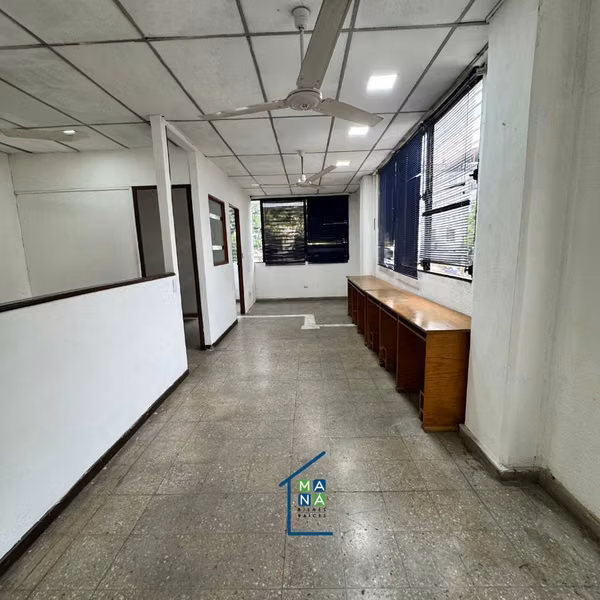 COLONIA ESCALÓN, LOCAL EN VENTA
