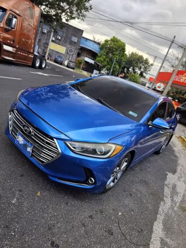 Se Vende Hyundai Elantra Limited 2017
