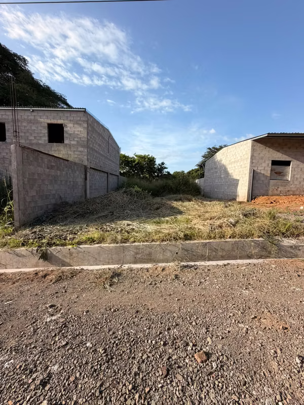  TERRENO + PLANOS CONSTRUCTIVOS | SANTA ANA