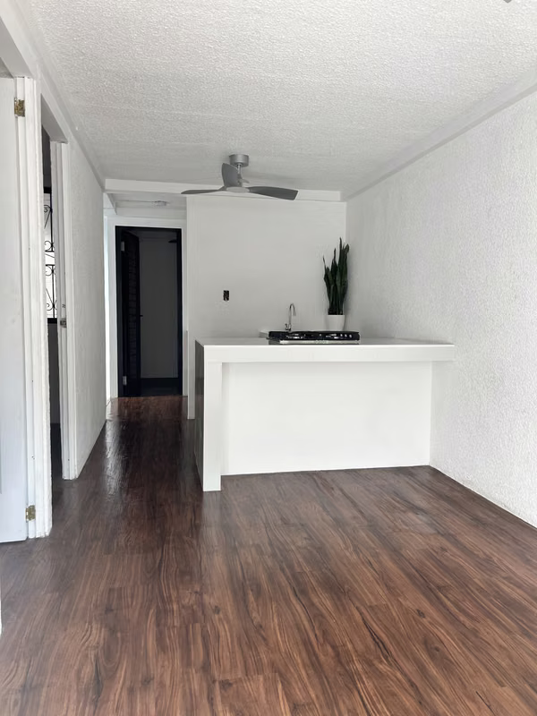 Apartamento en primer nivel a 3 min de Plaza Mundo Soyapango.