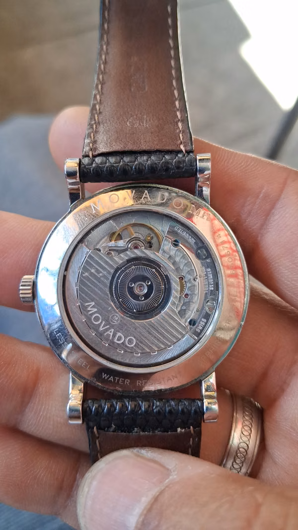 Vendo hermoso reloje para caballero uatomaticos negociables