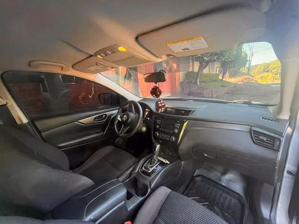 Nissan rogué SPORT 2017