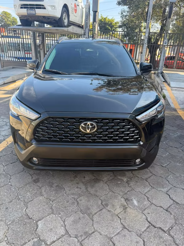 TOYOTA COROLLA CROSS 2023 LE | AUTOMÁTICA | 28 MIL MILLAS