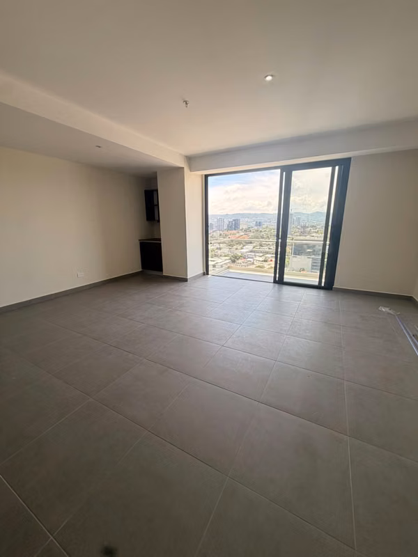 SE ALQUILA APARTAMENTO EN 8.VII HOMES – COLONIA ESCALÓN