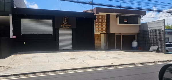 SE ALQUILA O SE VENDE PROPIEDAD EN LA COLONIA ESCALON, IDEAL PARA RESTAURANTE, BAR Y OFICINAS , IDEAL PARA PROYECTO URBANISTICO EN LA ZONA