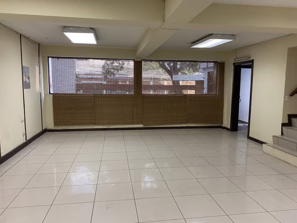 ALQUILER EDIFICIO PARA OFICINAS Y NEGOCIOS COLONIA ESCALON