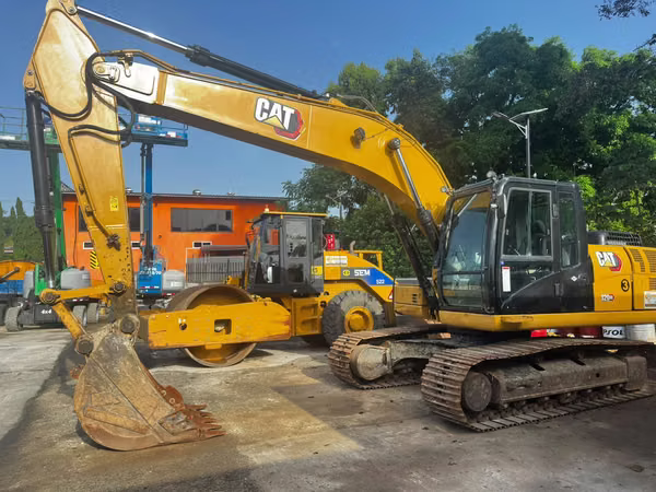 Excavadora Caterpillar 320 [GX] | Ubicada en Panamá | Apoyo con Logística a El Salvador