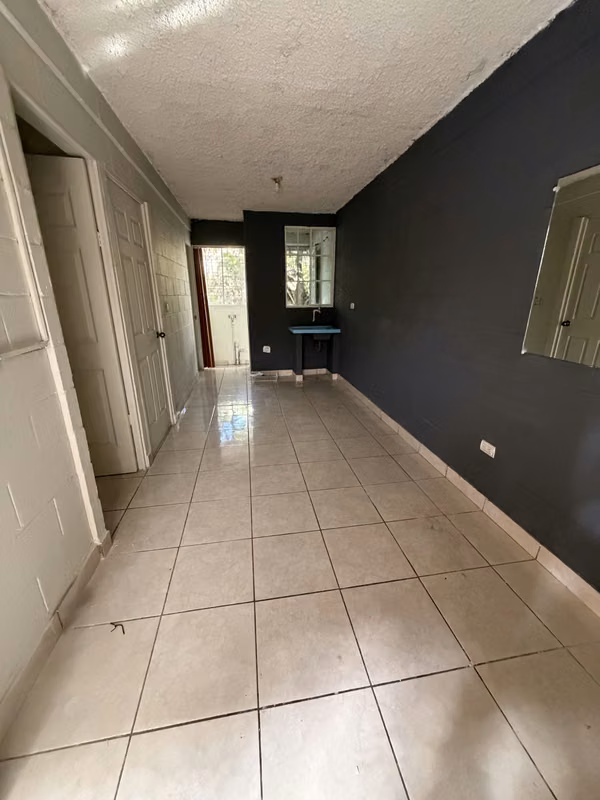 Apartamento en alquiler—Condominios Jardines de la Escalón