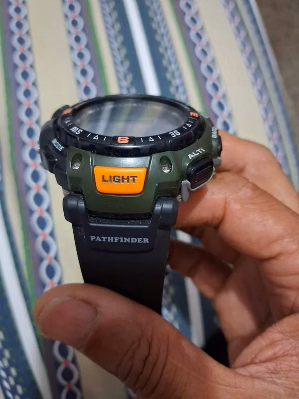 VENDO RELOJ CASIO. Pathfinder Protreck. Negociable usado como nievo sin ningun detalle como nuevo