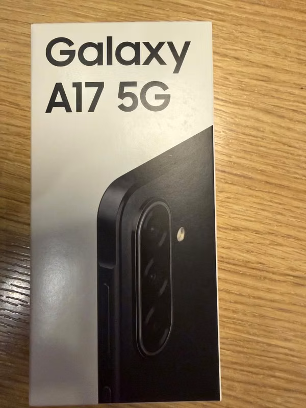 Samsung galaxy A17 en caja