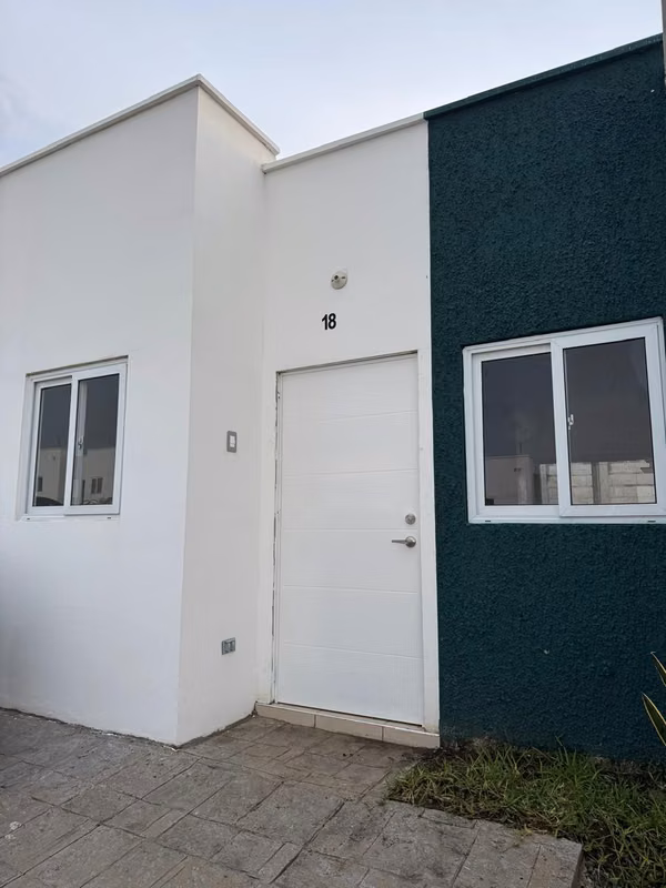 SE RENTA CASA