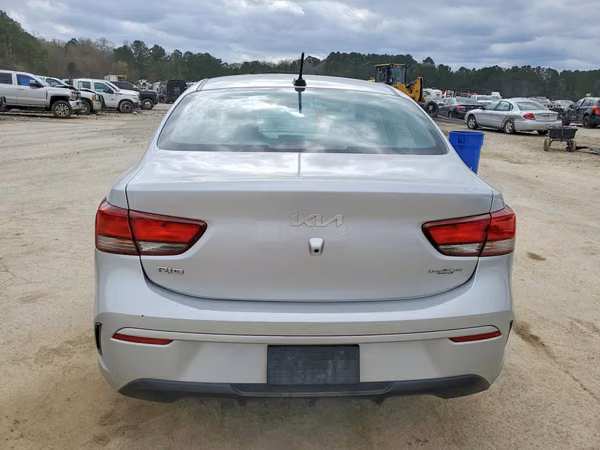 KIA RIO 2023
