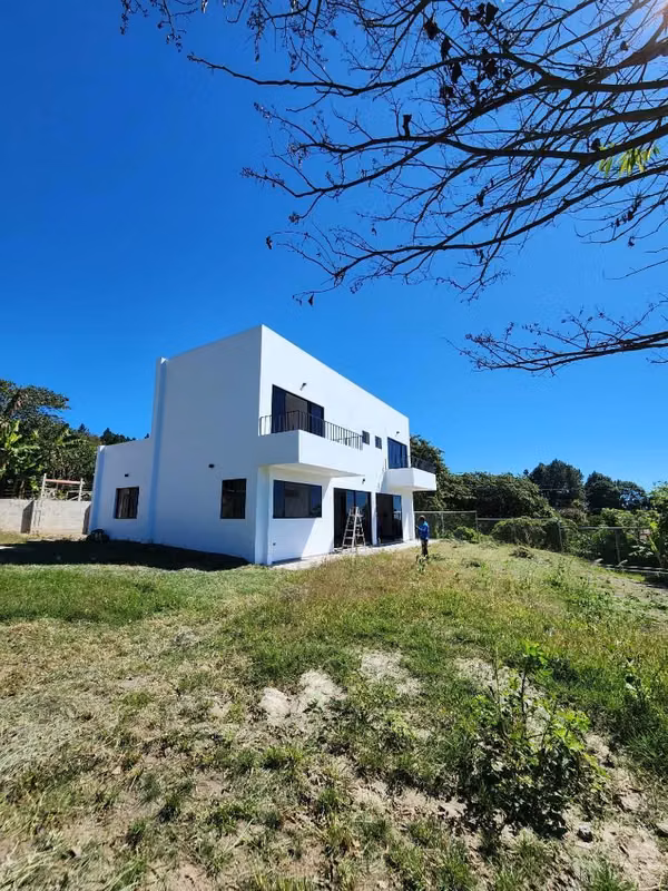 Se Vende Casa Nueva En Comasagua Kilómetro 7 y medio Privado