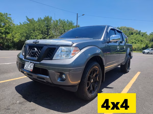 NISSAN FRONTIER DOBLE CABINA 2021 , 4X4,PIÑON DE MONTAÑA,BOTON DE ENCENDIDO,BOLSAS FRONTALES BUENAS, SI VE EL ANUNCIO ES PORQUE SI ESTA DISPONIBLE