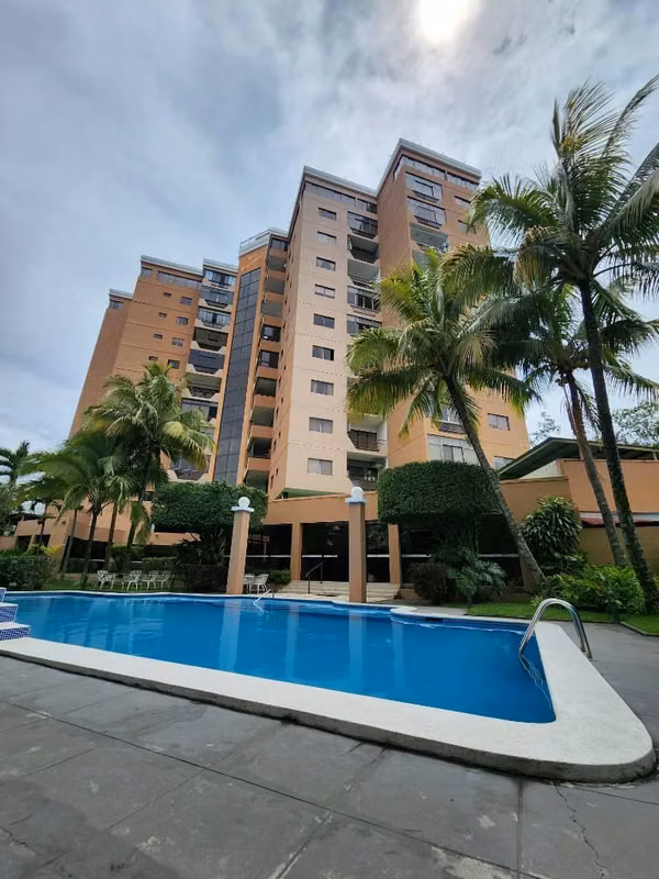 Se Alquila Apartamento en Torre Maquilishuat