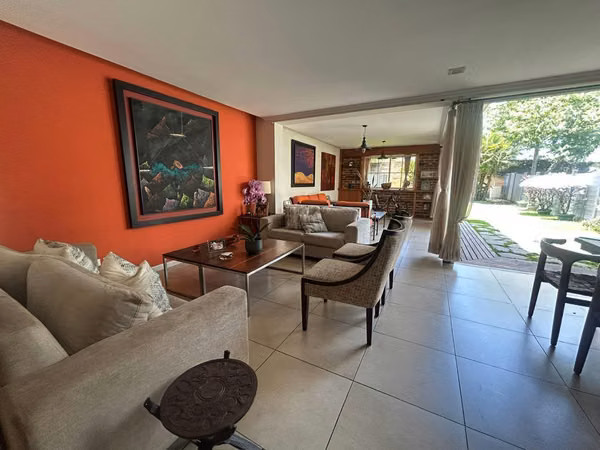 VENTA CASA PORTAL LA CASTELLANA, SAN BENITO, SIN MUEBLES