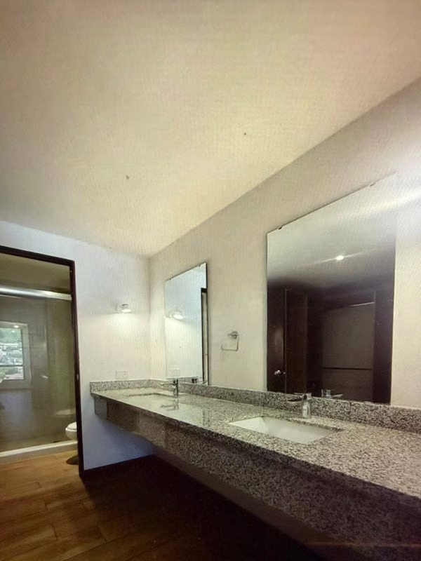 ALTOS TOWER ESCALON (luceiro)