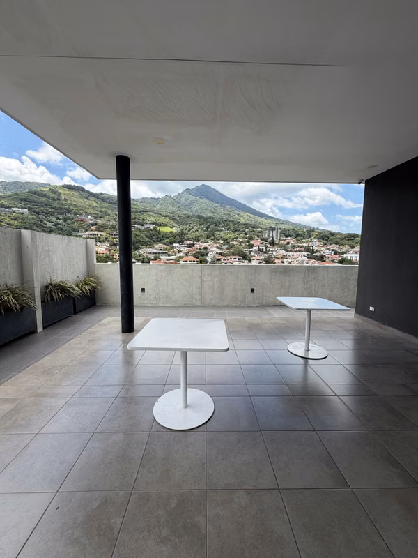 ALTOS TOWER ESCALON (luceiro)